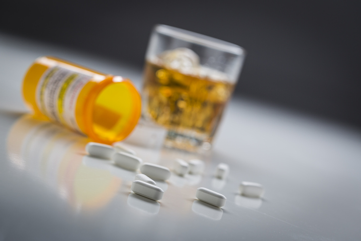 Traktor Duplikere Løs Mixing Alcohol & Other Drugs - Comprehensive Wellness Centers